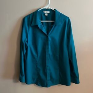Size 18 No Iron blouse from Coldwater Creek. Long sleeves